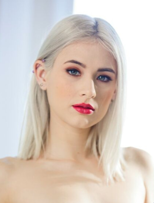 Jessie Saint