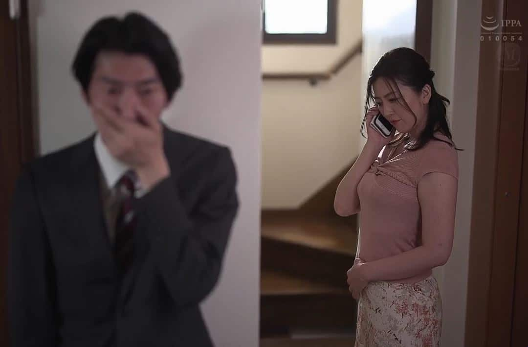 JUQ-140 Alla fine mia moglie è rimasta incinta, ma non so di chi fosse il figlio perché ero sterile